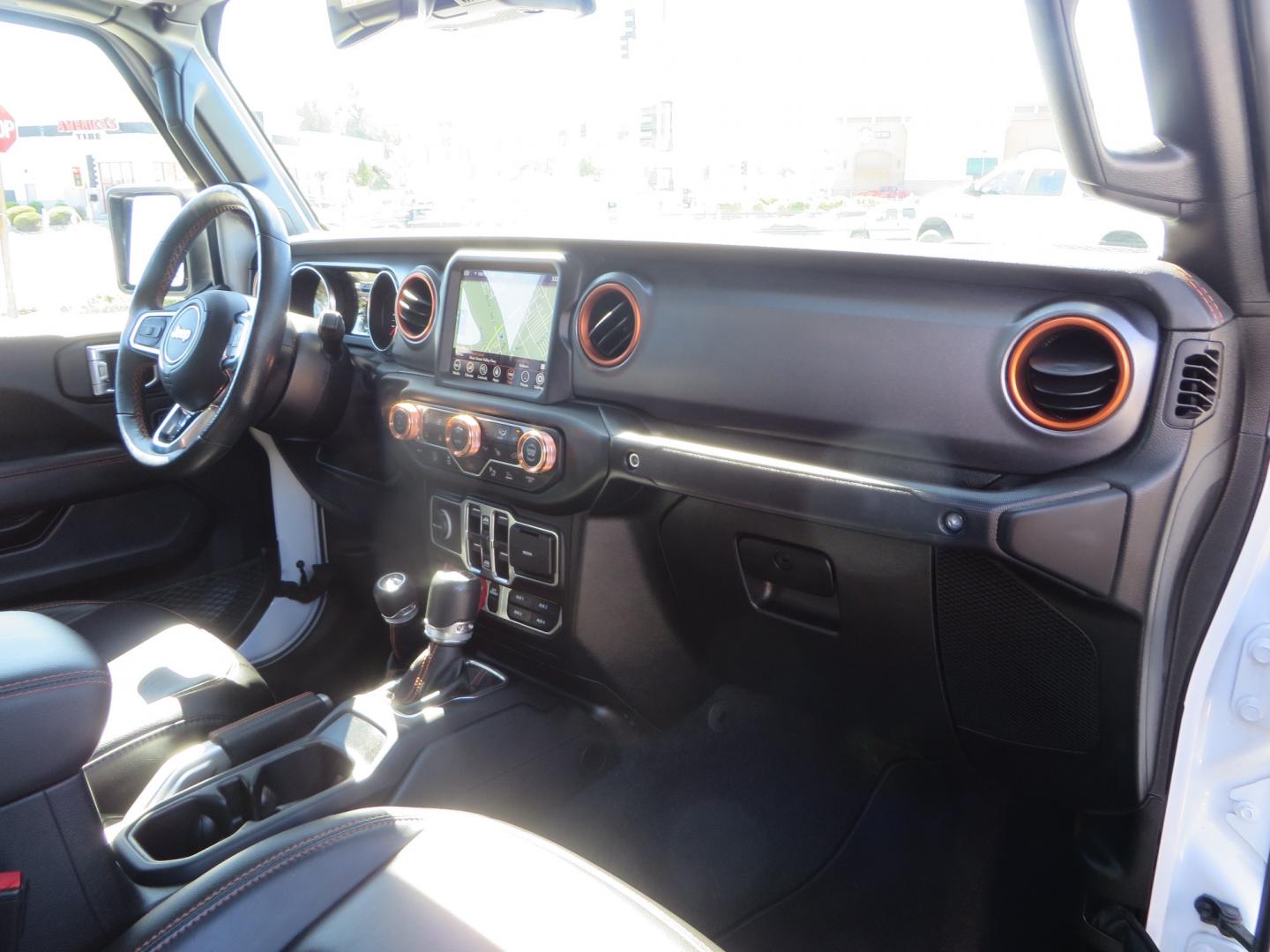 2021 White /Black Jeep Gladiator Mojave (1C6JJTEG5ML) with an 3.6L V6 DOHC 24V engine, automatic transmission, located at 2630 Grass Valley Highway, Auburn, CA, 95603, (530) 508-5100, 38.937893, -121.095482 - Mojave Edition Gladiator with 17" KMC wheels, 37" Cooper STT Pro tires, front bumper, Badlands winch, removable front license plate, and rock sliders. - Photo#53